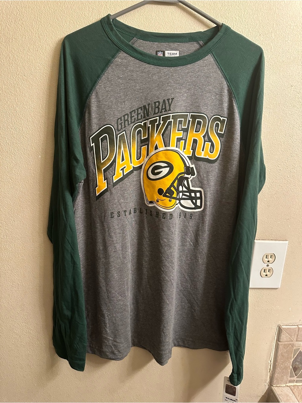 NFL Green Bay Packers Gray and Dark Green Long-Sleeve Raglan Tee